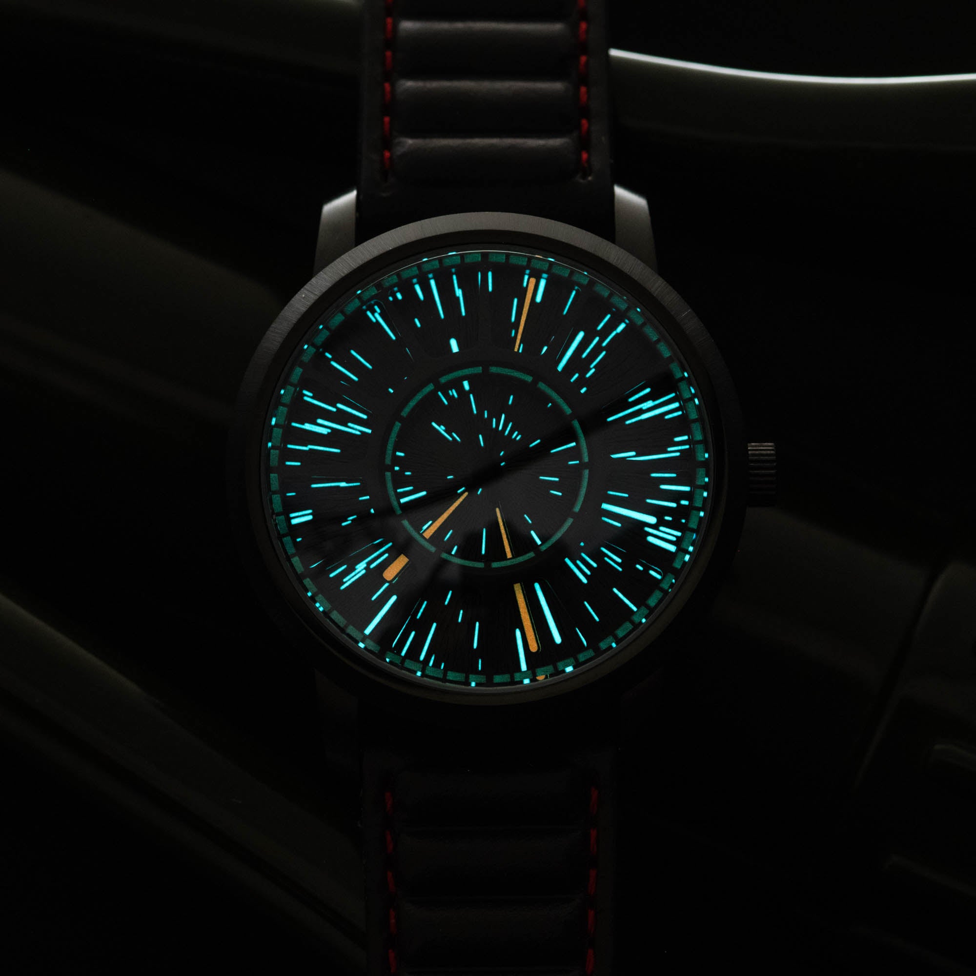 Hermh ブラックメタル　BLACKL Hyperspace Automatic Black Hole | Xeric.com – Xeric Watches