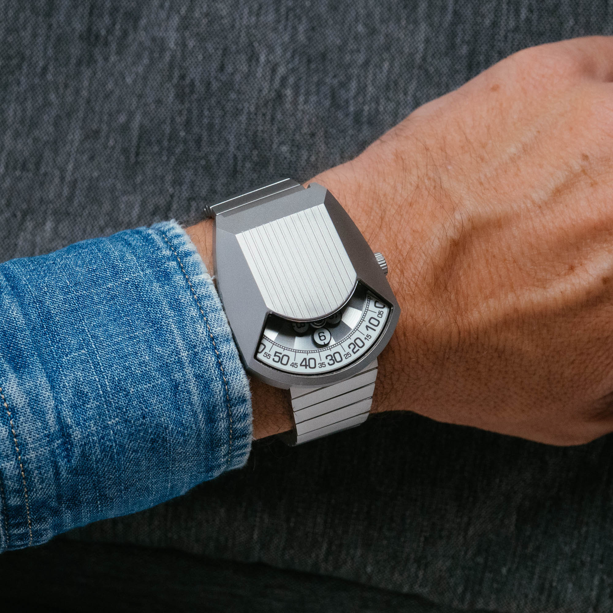 Retronaut Automatic Wandering Hour Matte Steel White | Xeric.com