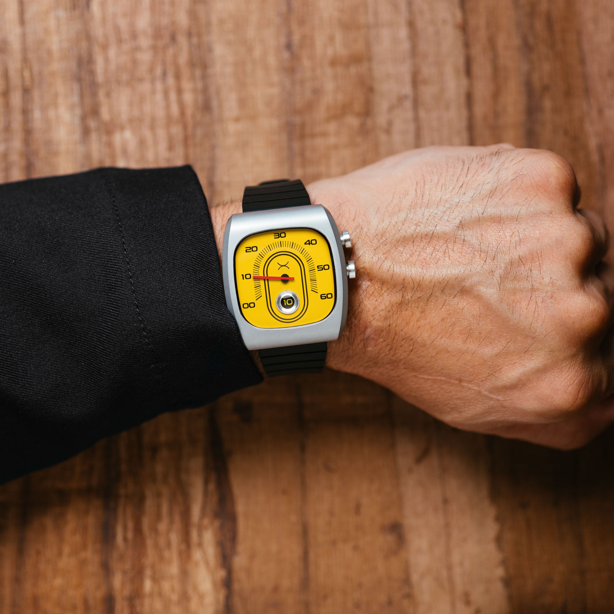 Retroscope Jump Hour Caution Yellow | Xeric.com – Xeric Watches