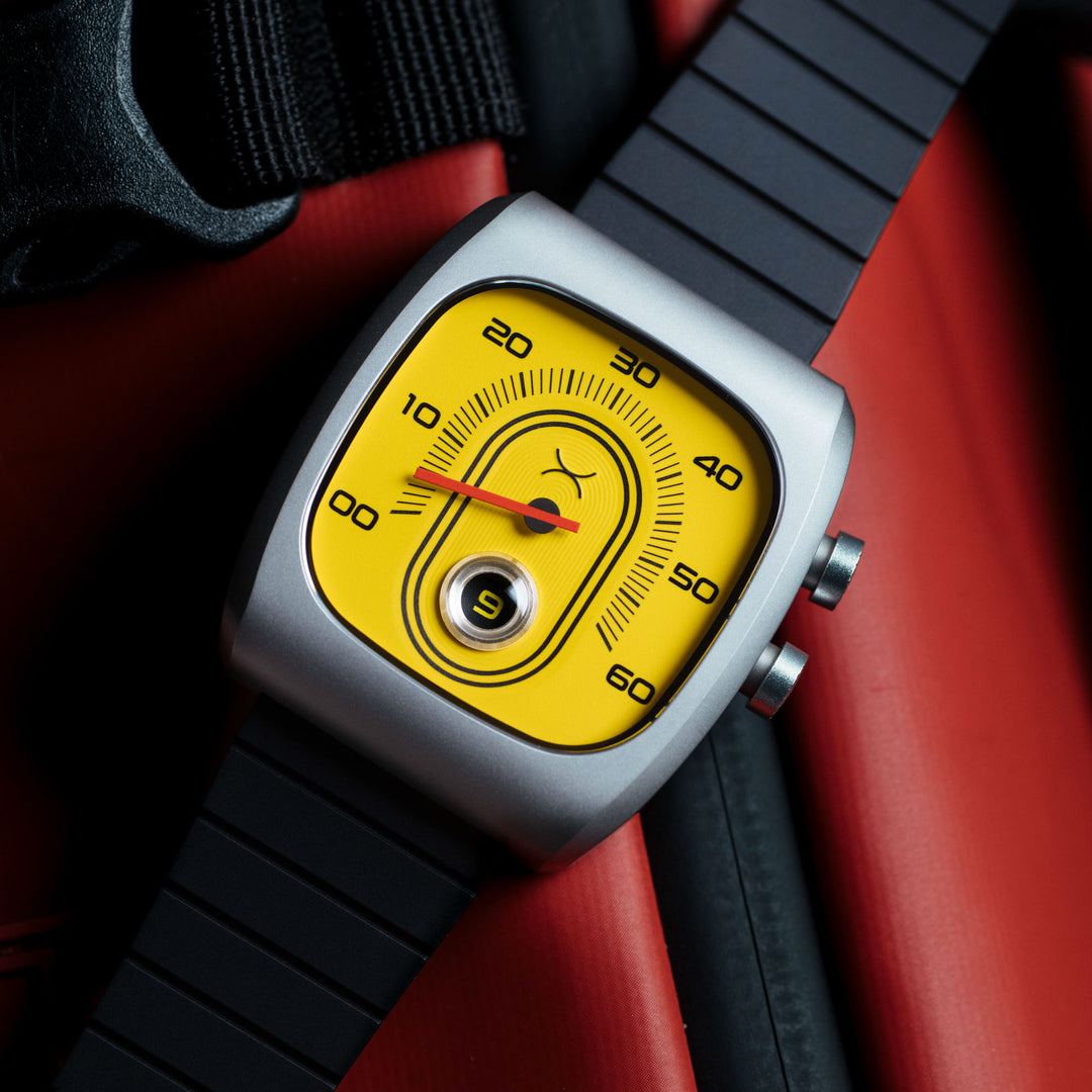 Retroscope Jump Hour Caution Yellow