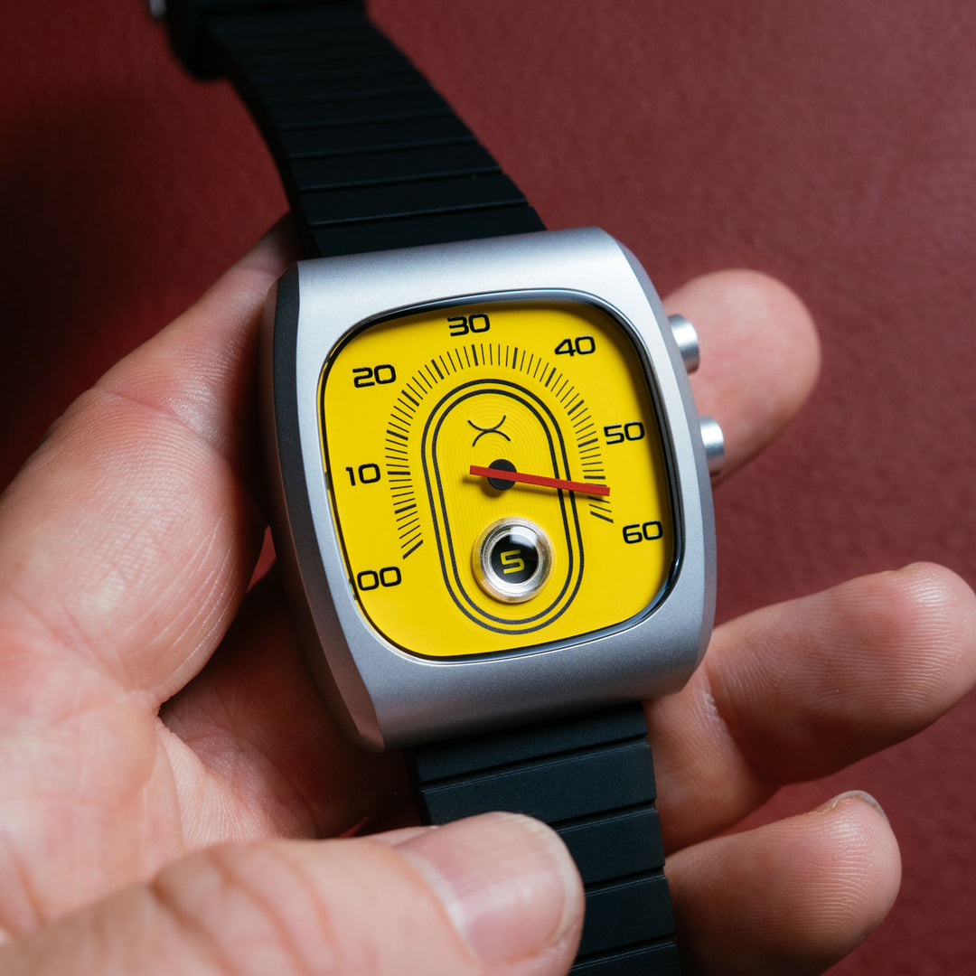 Retroscope Jump Hour Caution Yellow