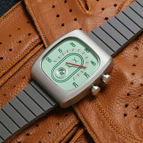 Retroscope Jump Hour Mint Ruby featured image