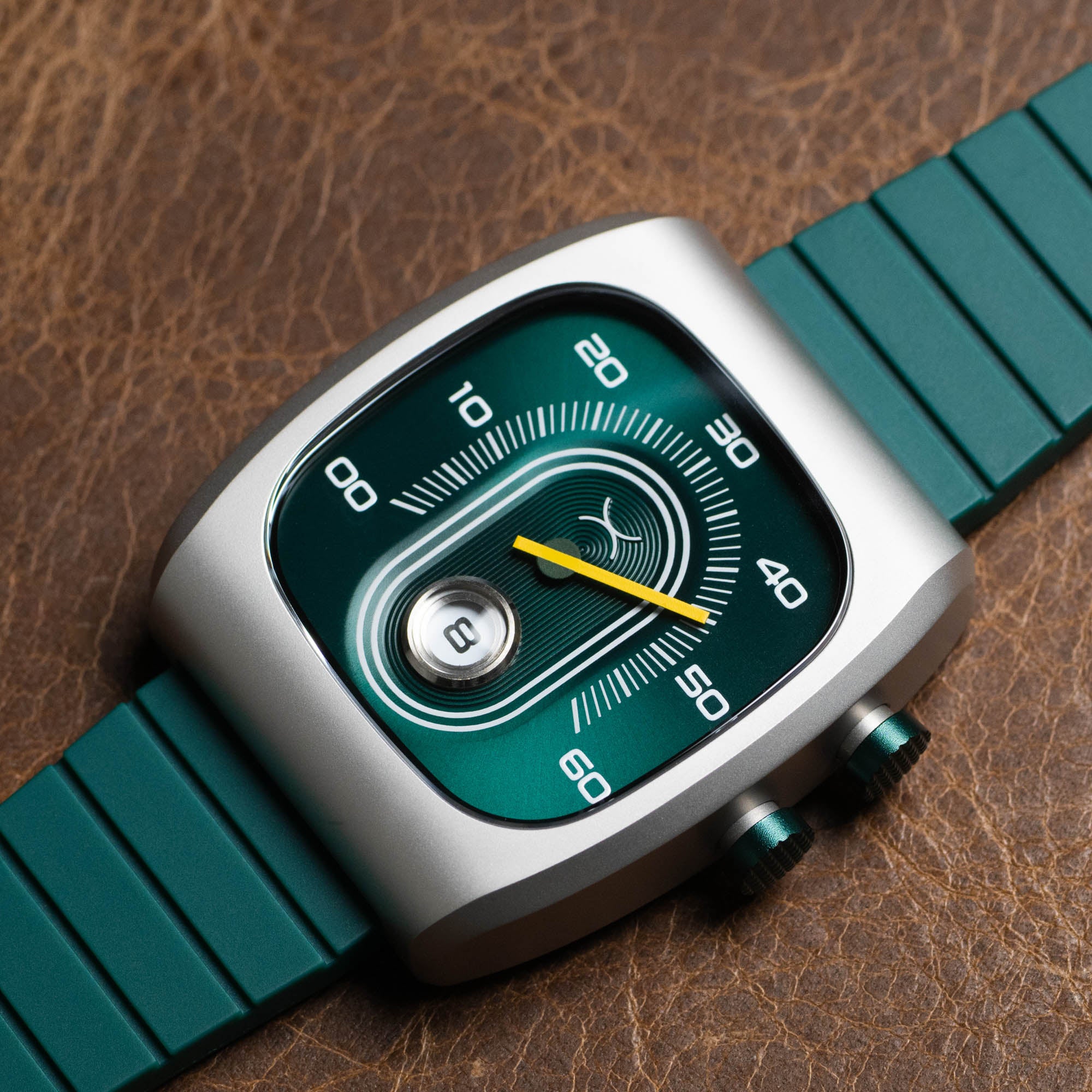 Retroscope Jump Hour Racing Green | Xeric.com – Xeric Watches