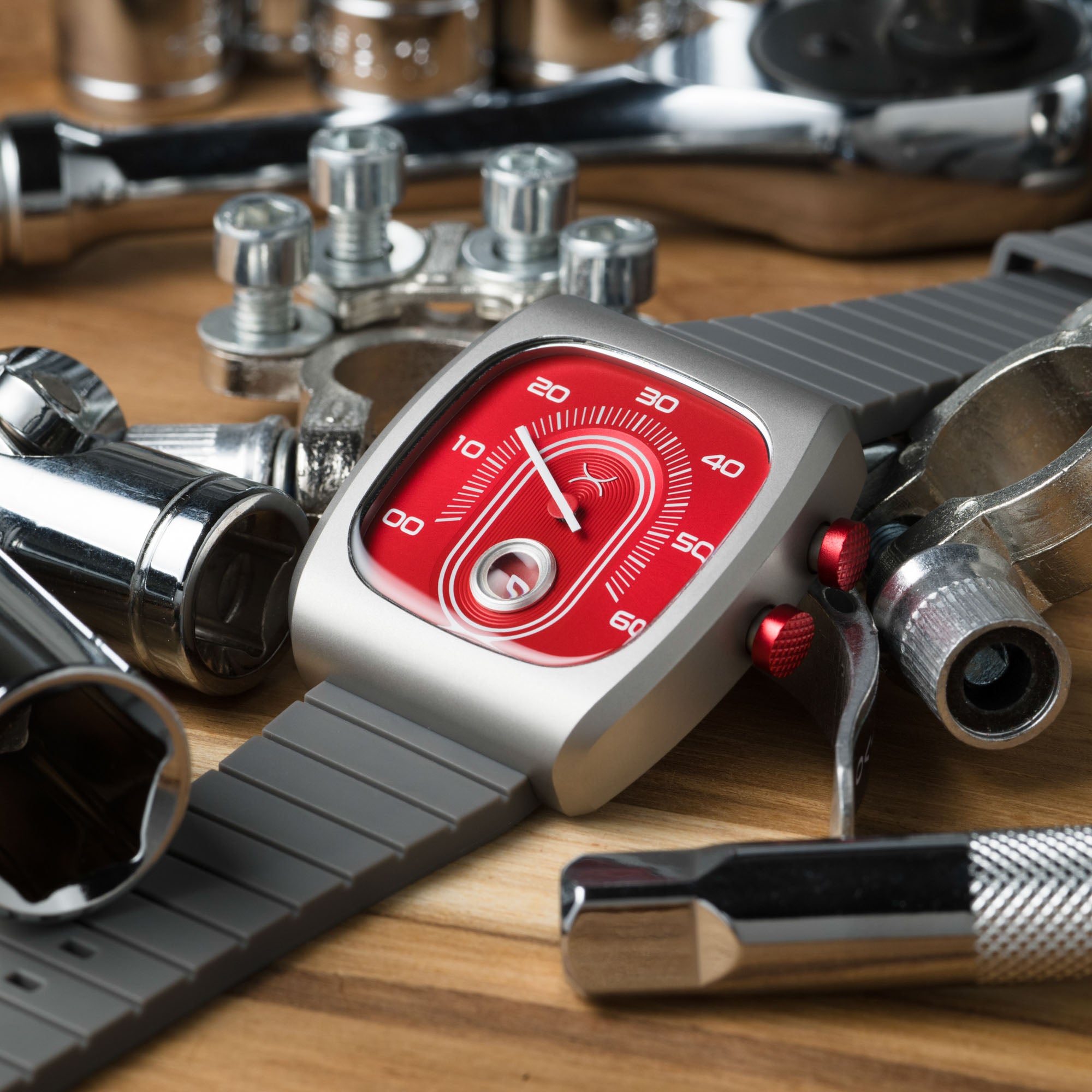 Retroscope Jump Hour Red | Xeric.com – Xeric Watches