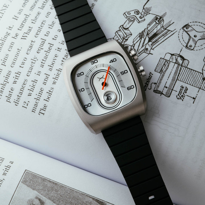 Retroscope Jump Hour Silver Black | Xeric.com – Xeric Watches