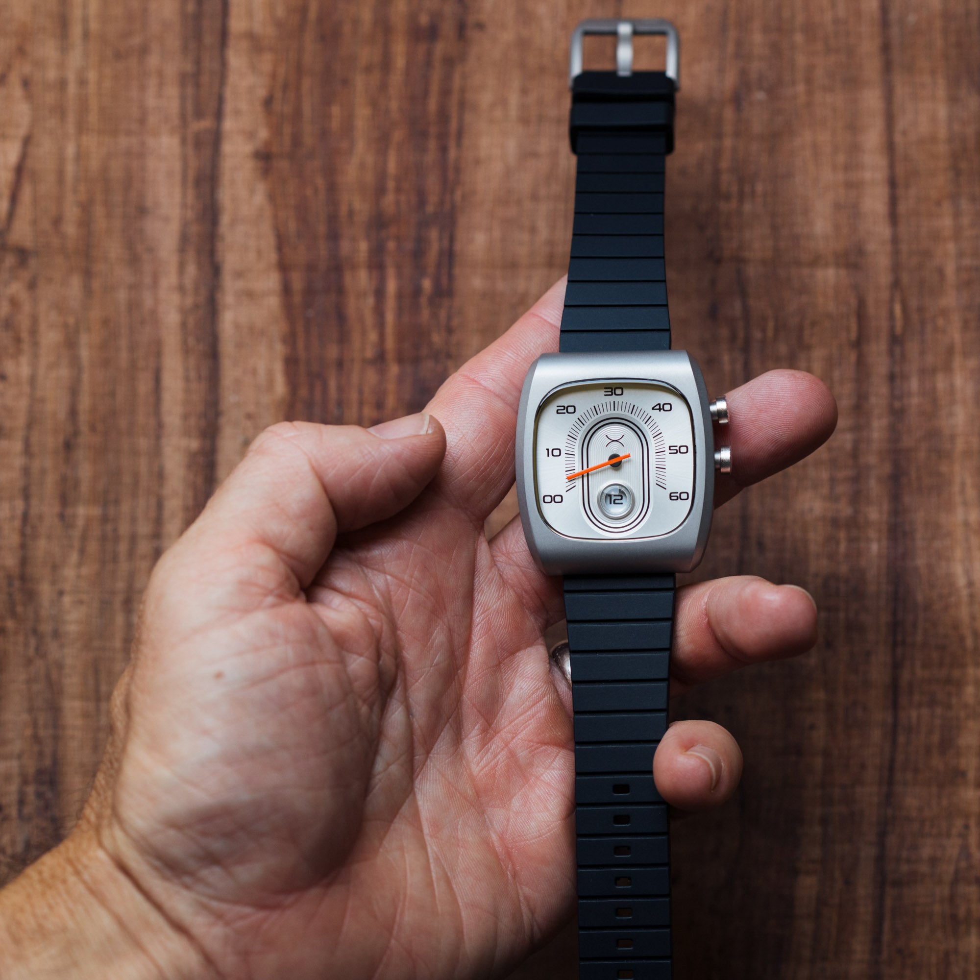 Retroscope Jump Hour Silver Black | Xeric.com – Xeric Watches