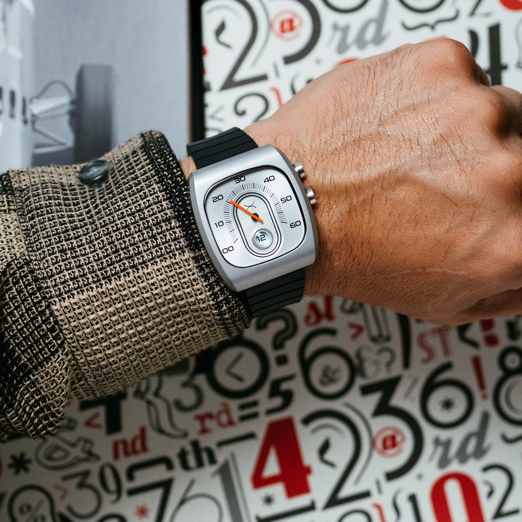 Retroscope Jump Hour Silver Black | Xeric.com – Xeric Watches