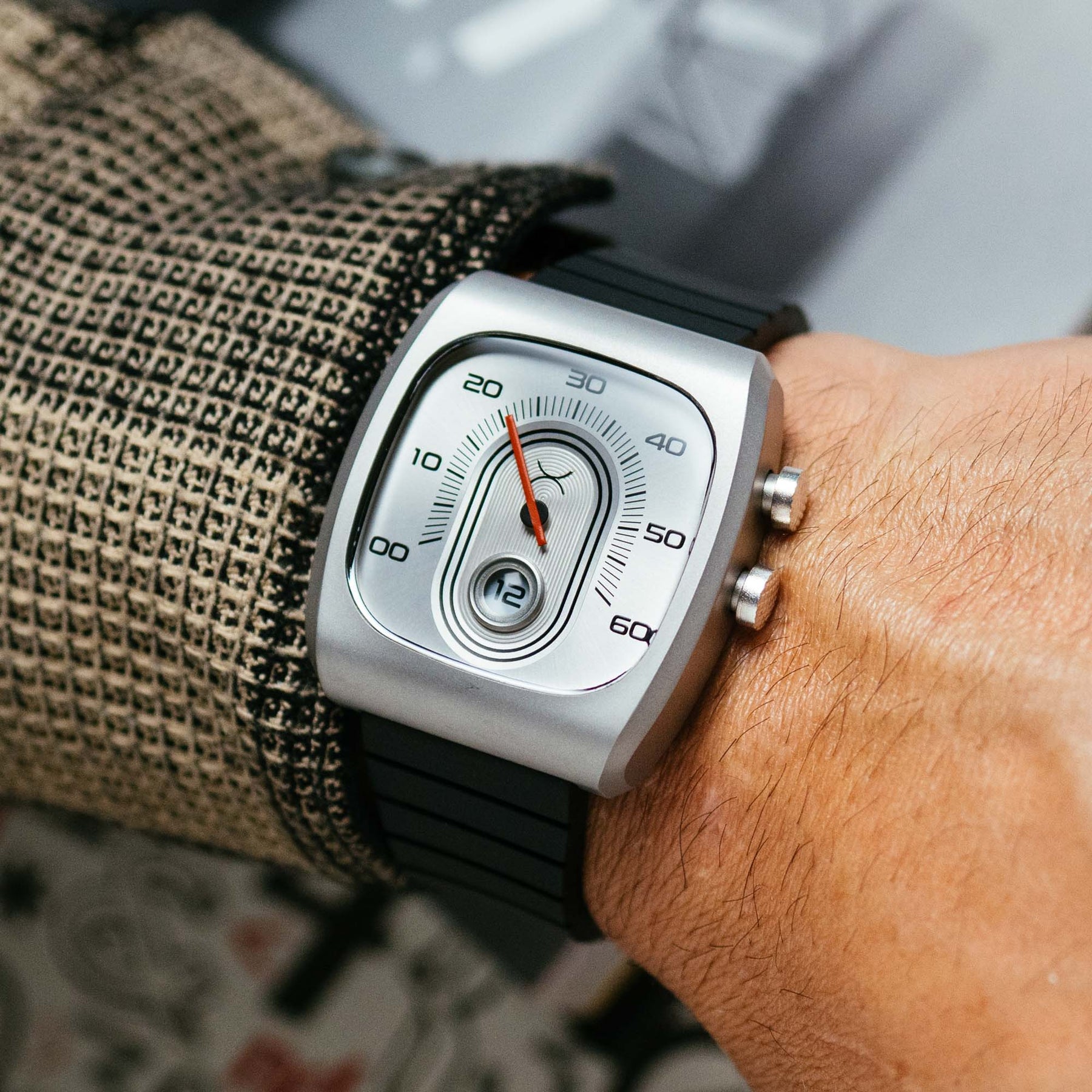 Retroscope Jump Hour Silver Black | Xeric.com – Xeric Watches