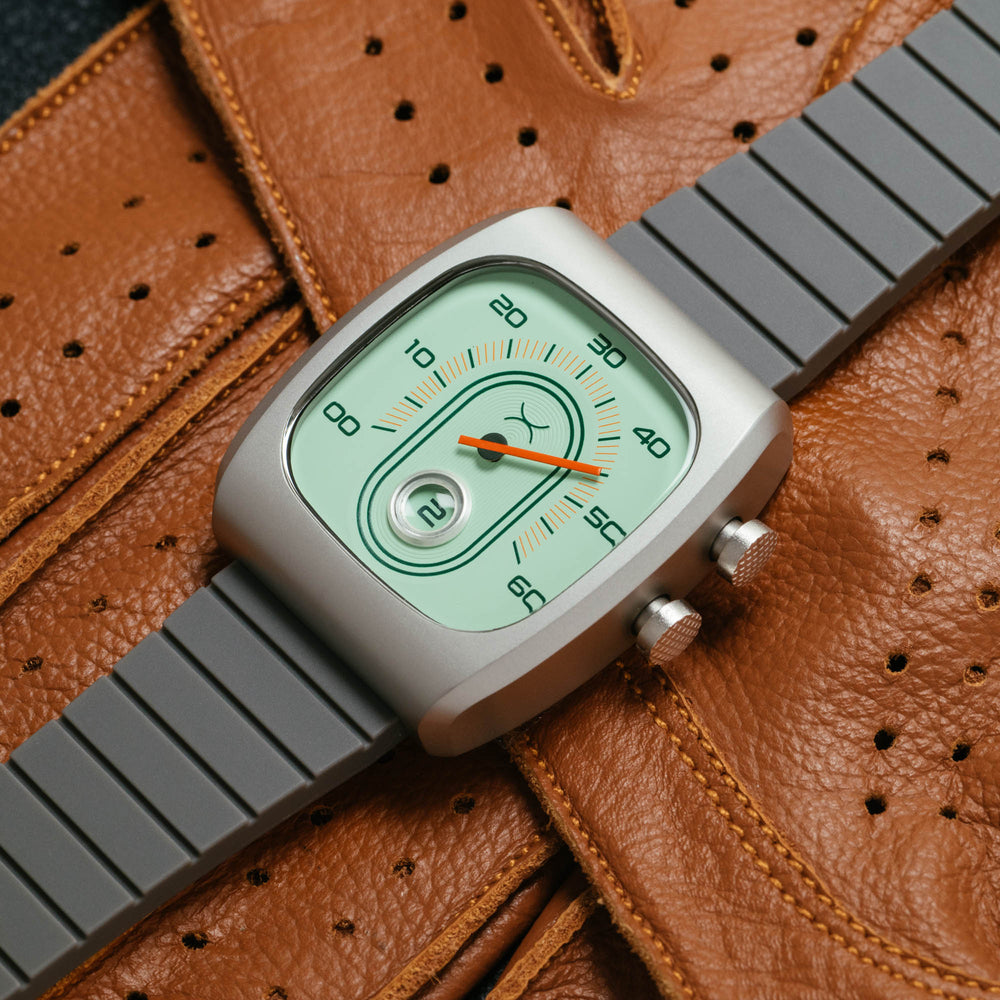 Retroscope Jump Hour | Xeric Watches