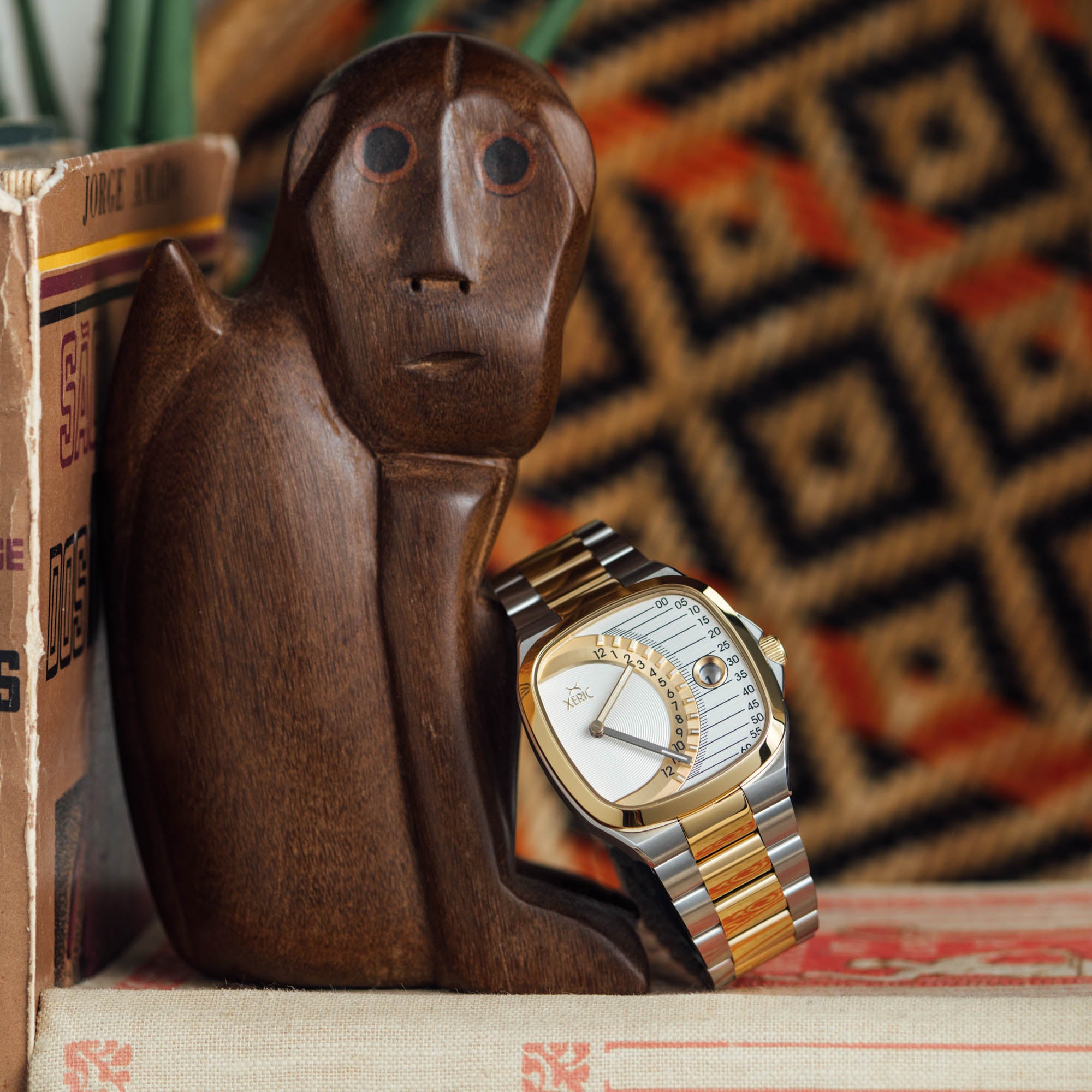 コレクション L'InstantDurable MODE Au temps de Figaro Timeline Retrograde Automatic Two-tone Gold Silver | Xeric.com