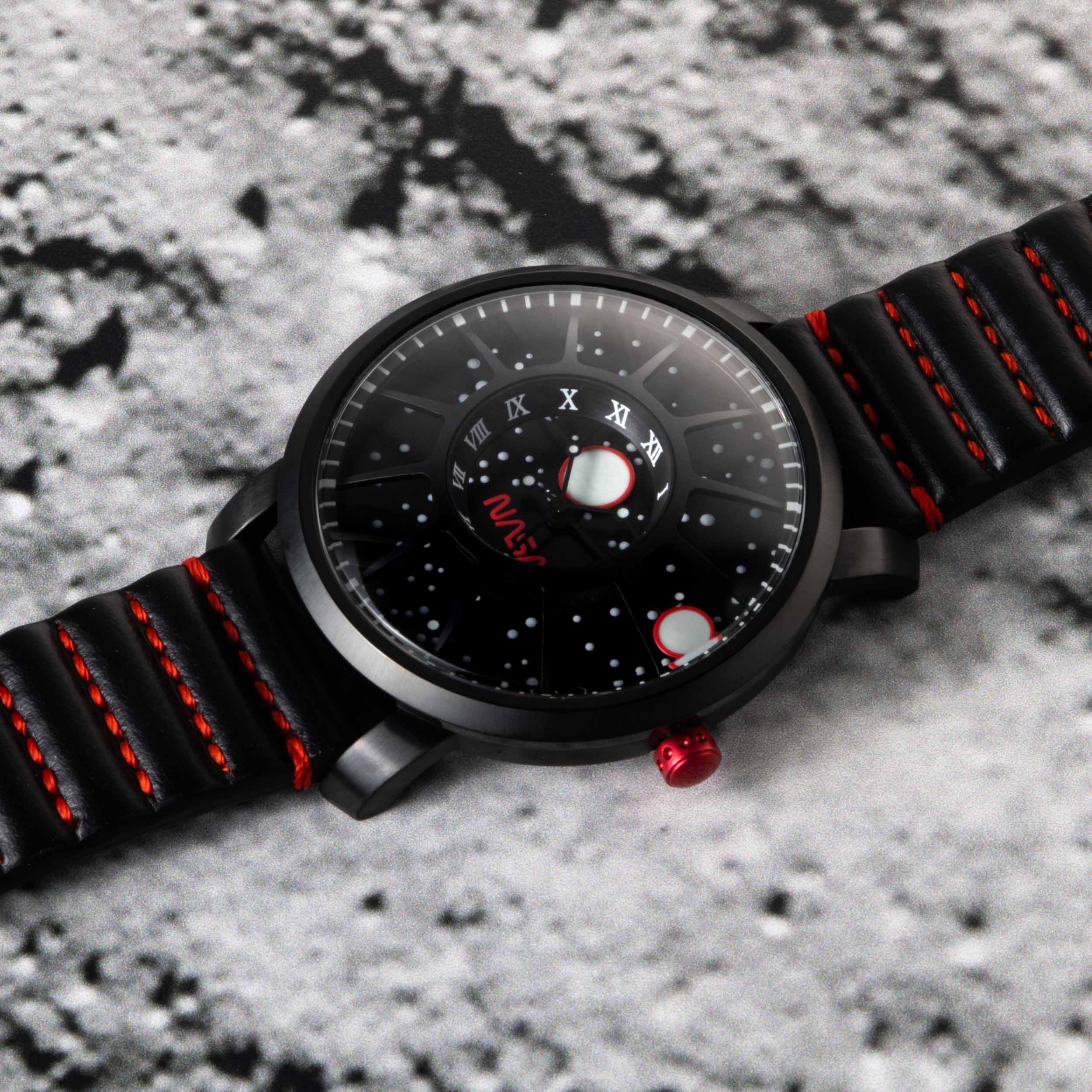 ロックスター NASA Trappist-1 Sapphire Black Hole | Xeric.com – Xeric Watches