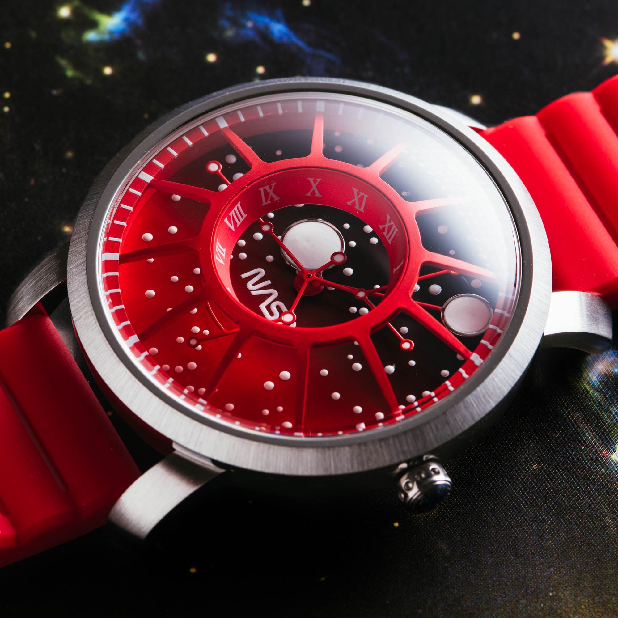 シュトラ NASA Trappist-1 Sapphire Infrared | Xeric.com – Xeric Watches
