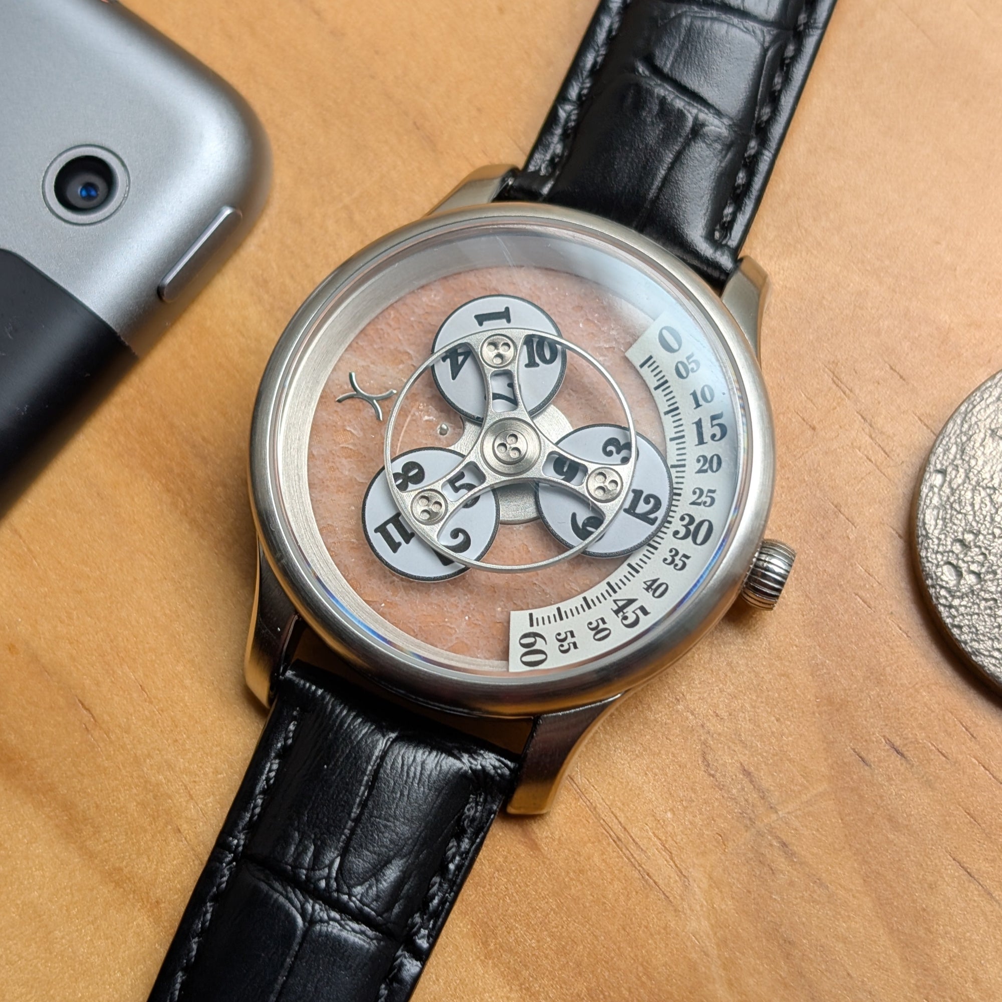 ジャンク品】XERIC スケルトン 腕時計