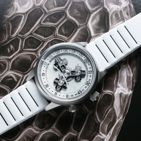 Vendetta II Automatic Wandering Hour Whiteout Lume