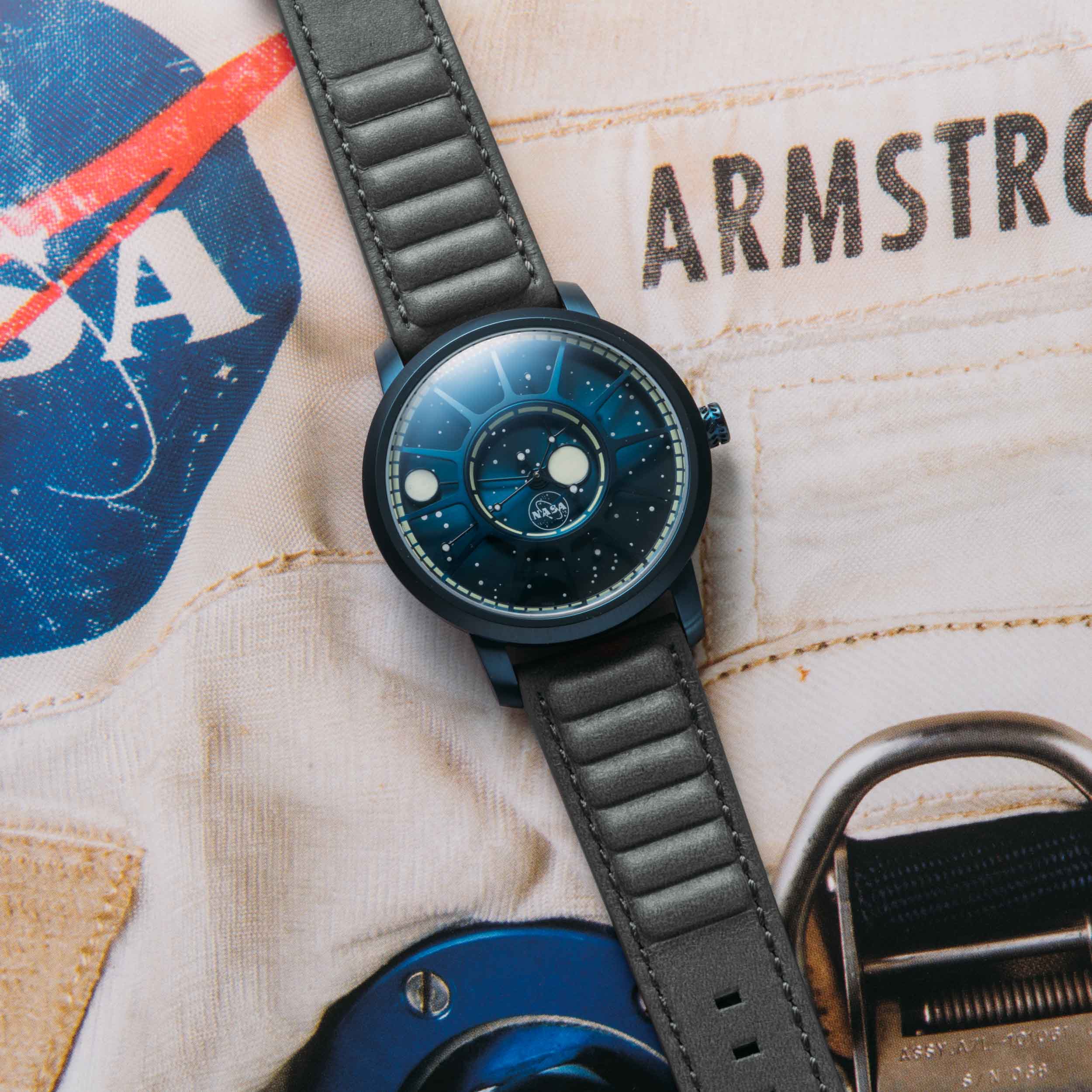 スピネギロッド　BLACK JAGUAR ORIGIN NASA Apollo 15 American Automatic Blue Supernova | Xeric.com