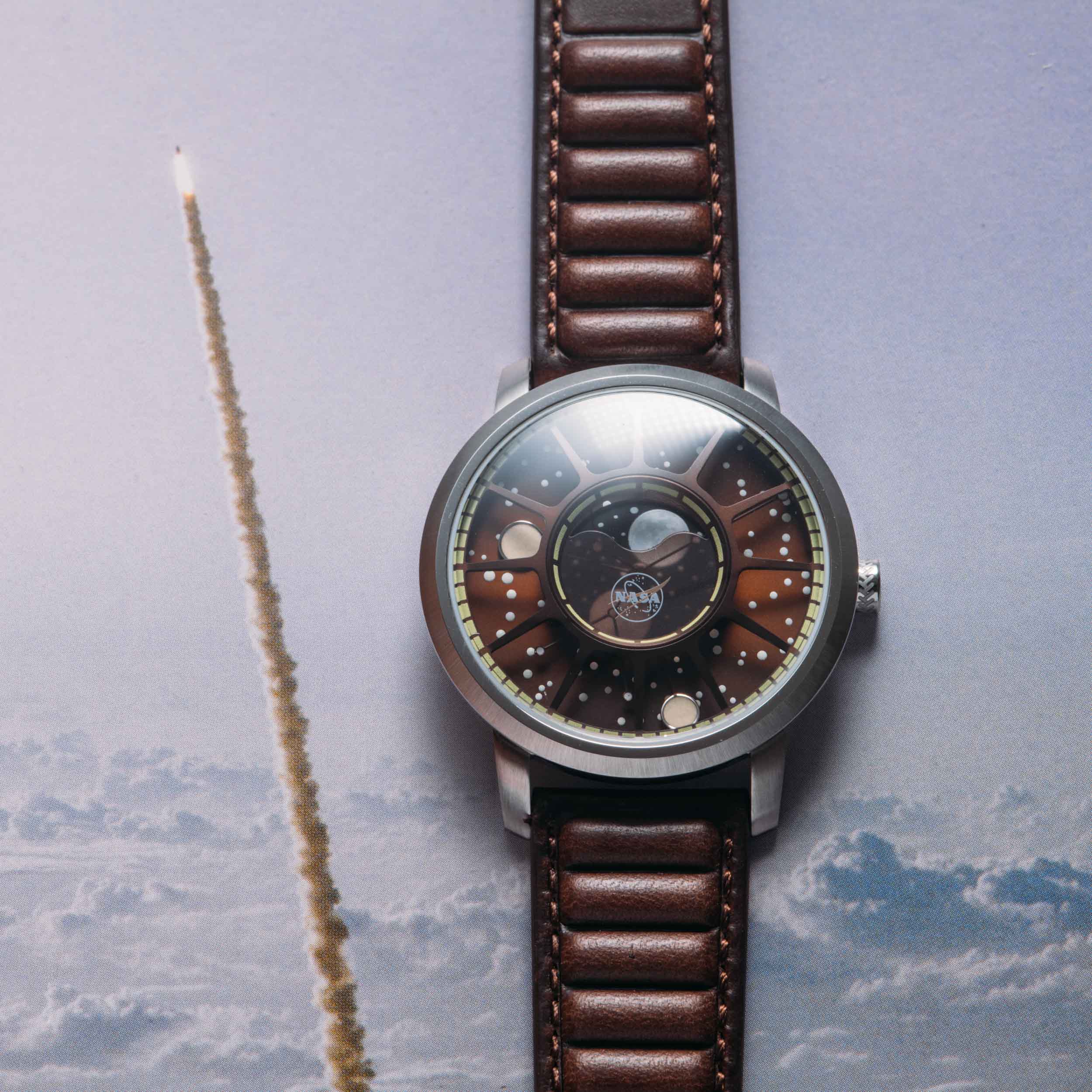 NASA Apollo 15 American Moonphase Brown Cosmos | Xeric.com – Xeric