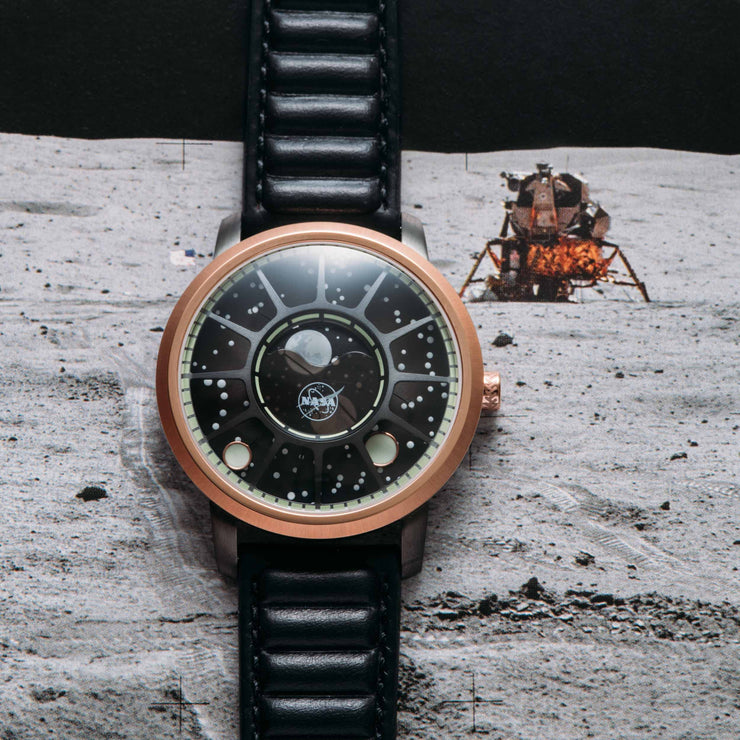 NASA Apollo 15 American Moonphase Lunar Module