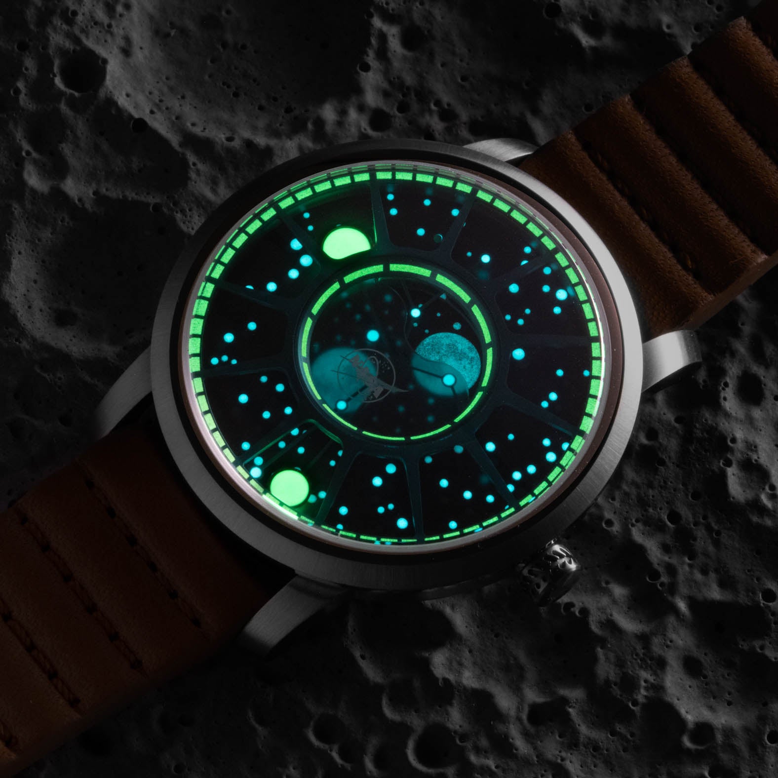 NASA Apollo 15 American Moonphase Quasar | Xeric.com – Xeric Watches