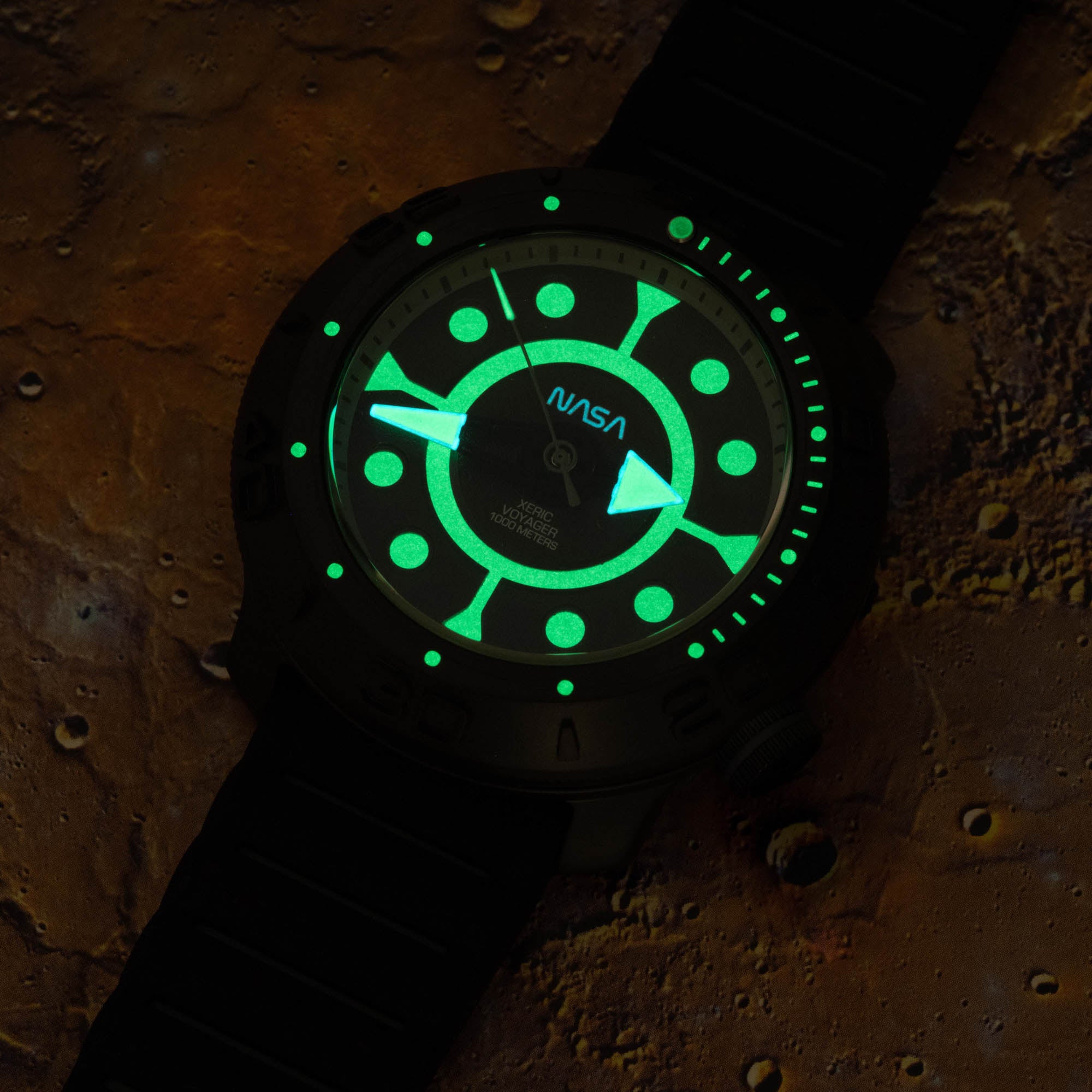 NASA Voyager Automatic 1000m Diver Hyperion | Xeric.com – Xeric