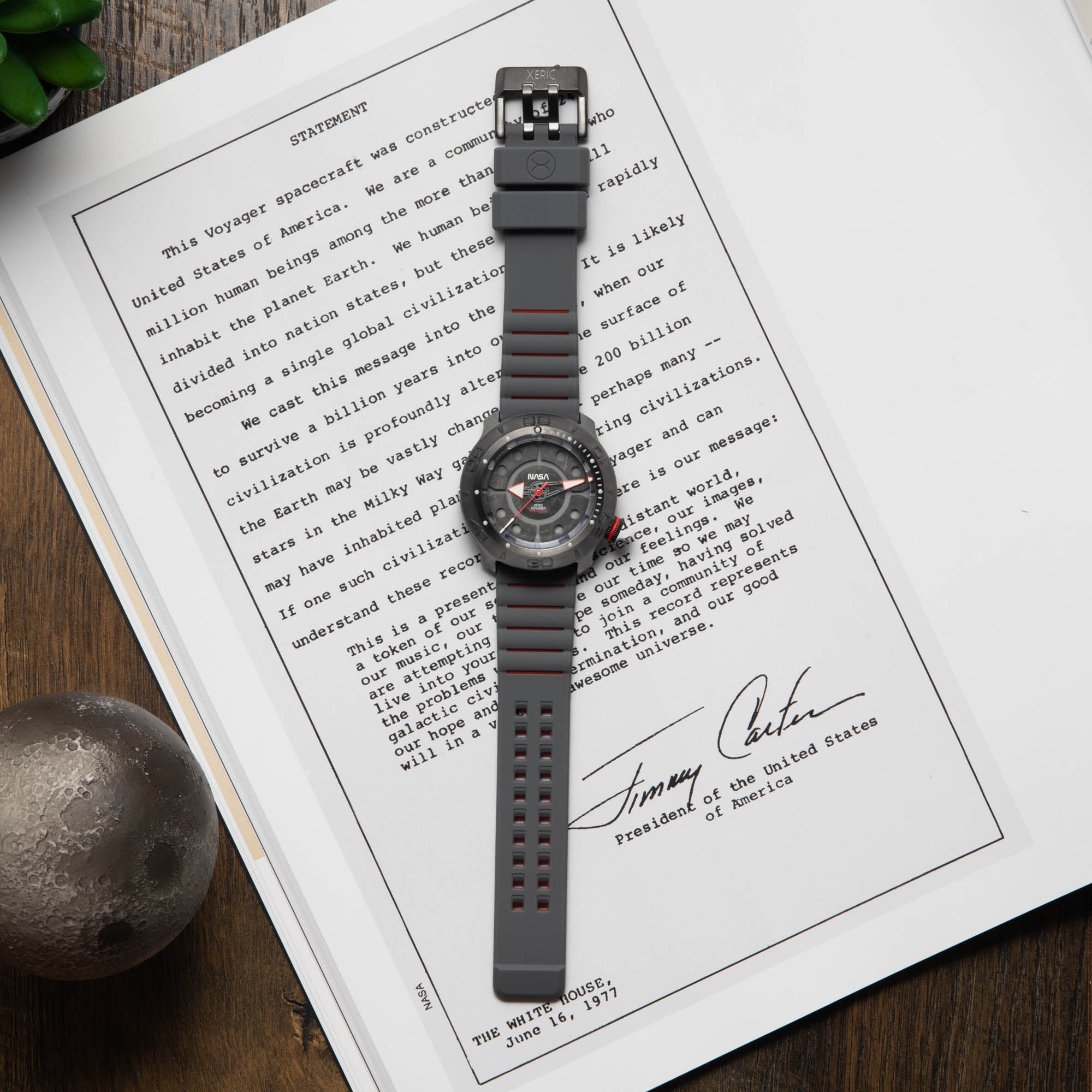NASA Voyager Automatic 1000m Diver Meteorite | Xeric.com – Xeric
