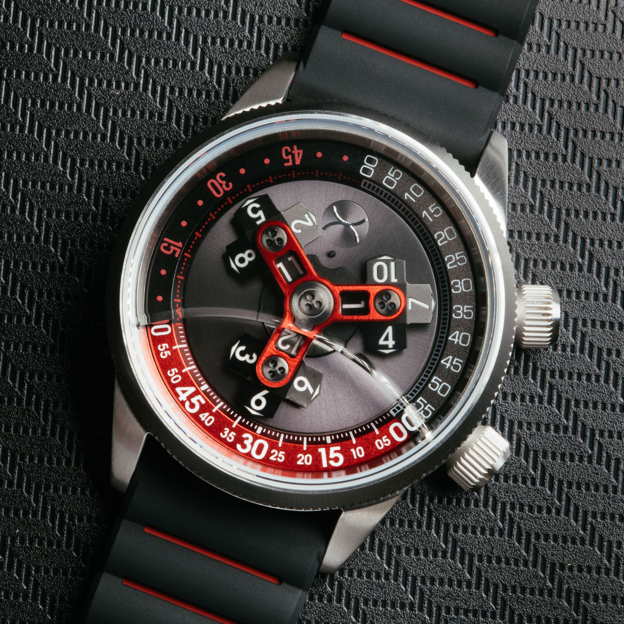 Vendetta II Automatic Wandering Hour Black Gray Red | Xeric.com