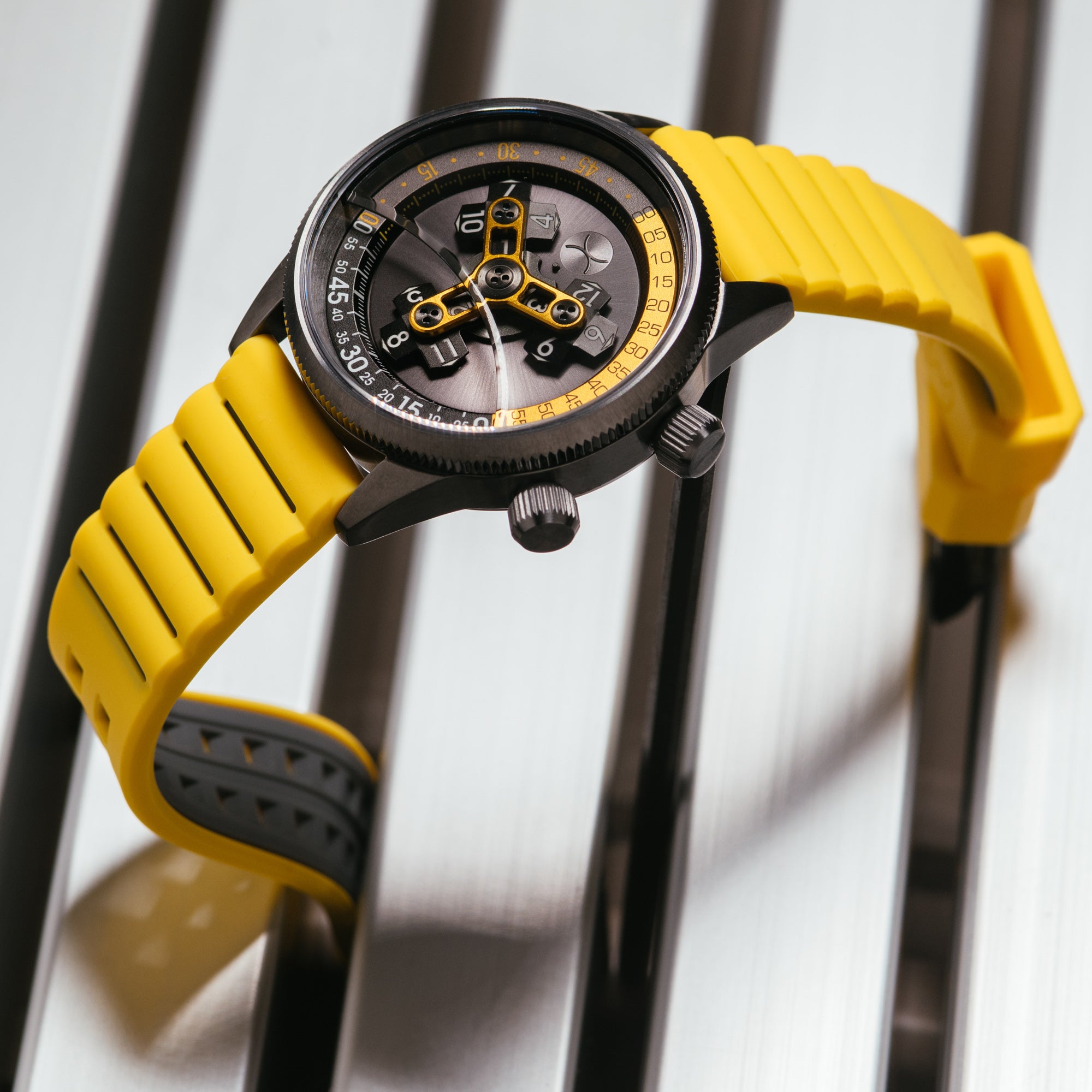 Vendetta II Automatic Wandering Hour Gunmetal Yellow | Xeric.com